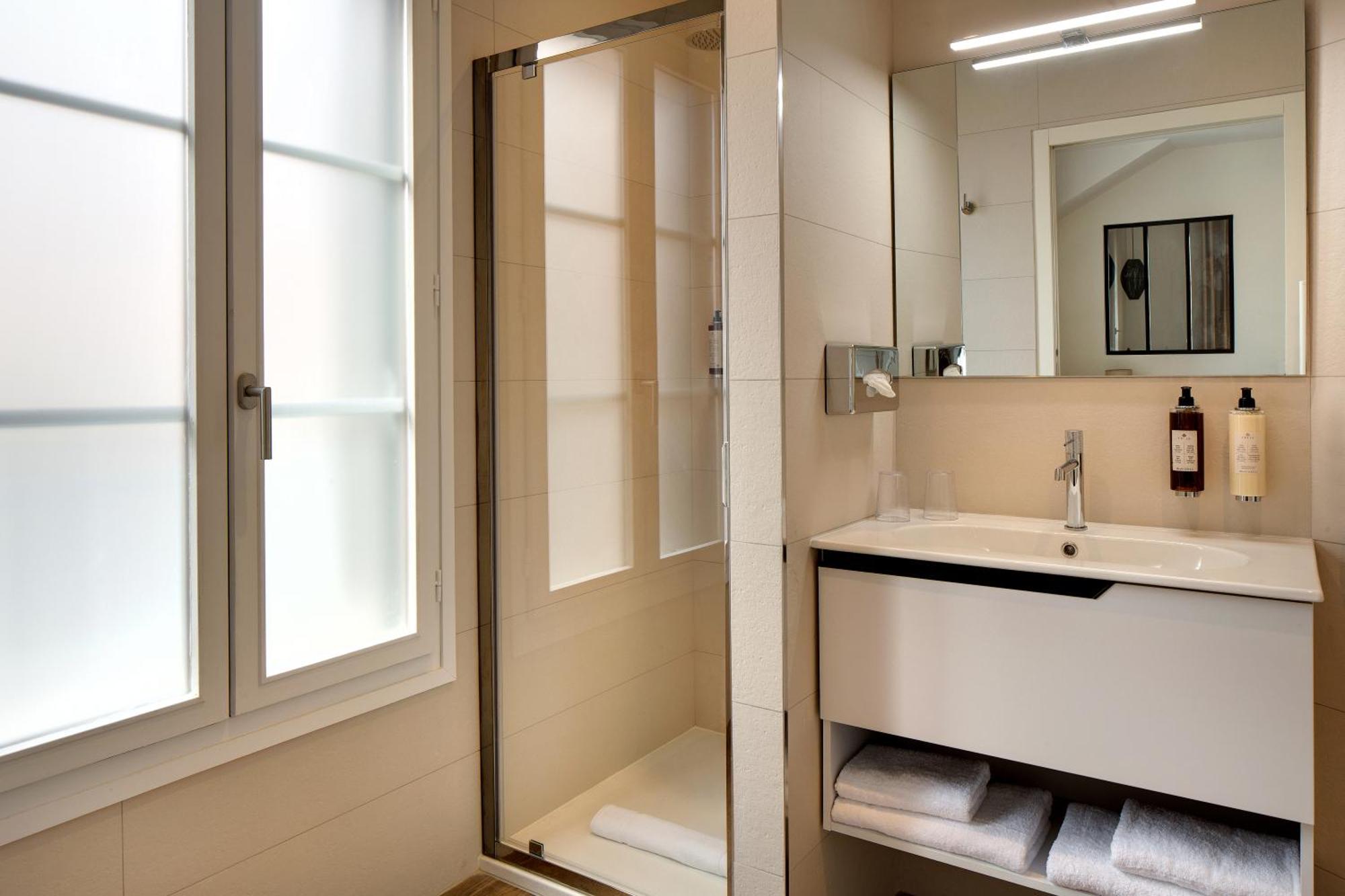 Les Appartements De 科利尤尔 客房 照片