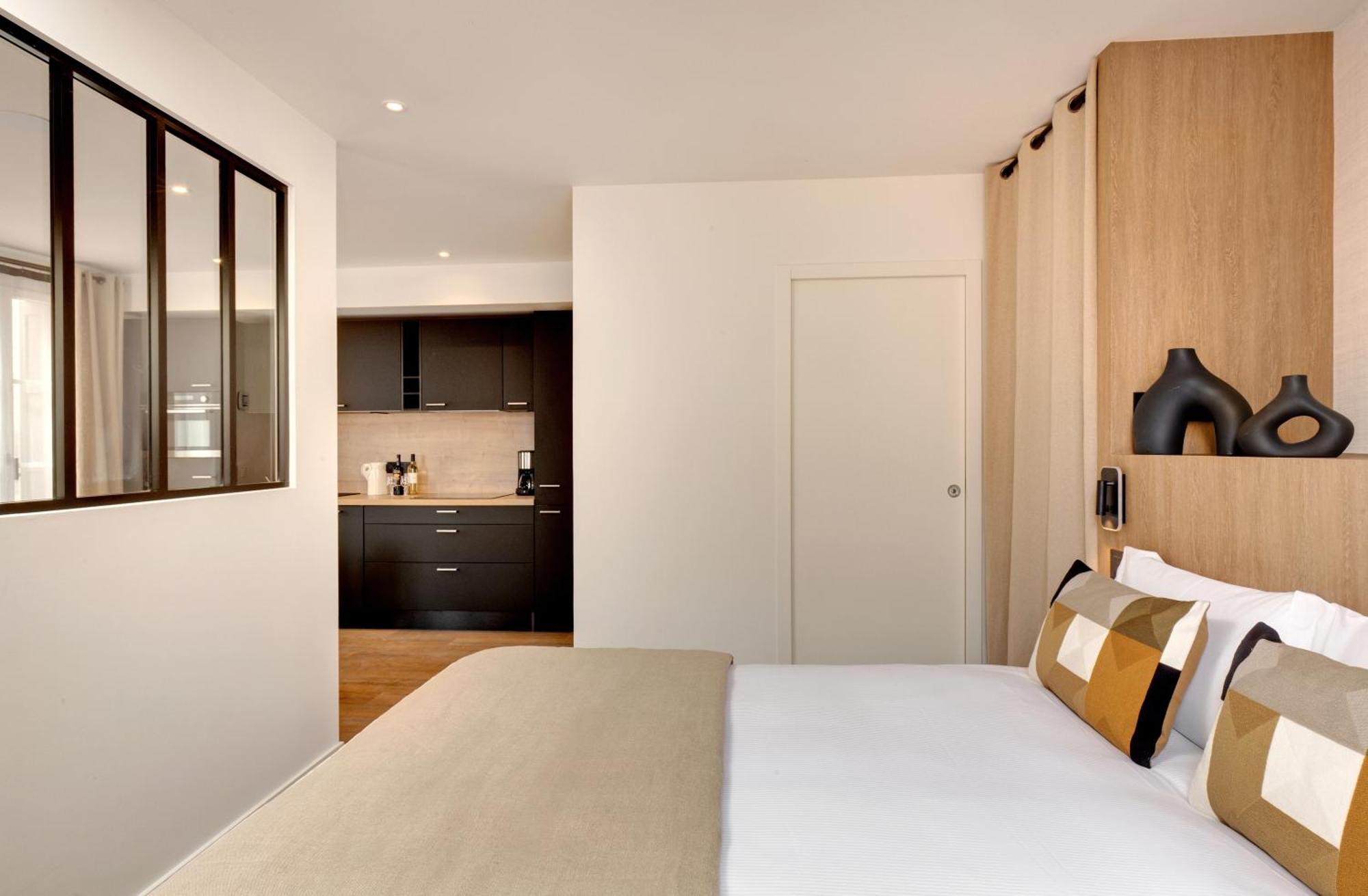 Les Appartements De 科利尤尔 客房 照片